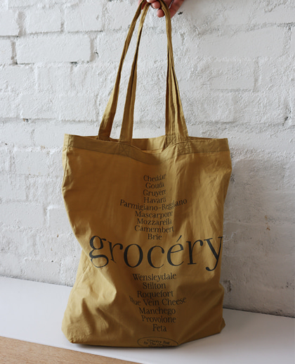 Grocery bag (cheese)